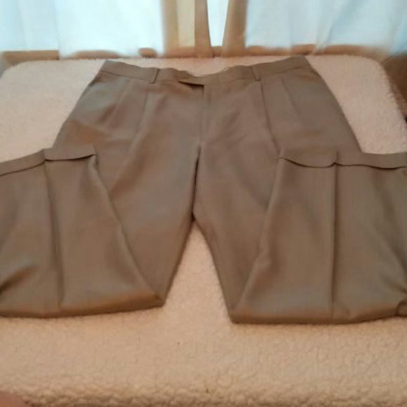 Jones NY Tan Wool/Silk Suit 44R - Picture 6 of 12